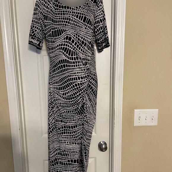 ECI NEW YORK BLACK & WHITE geometrical midi dress, size M - Picture 2 of 6